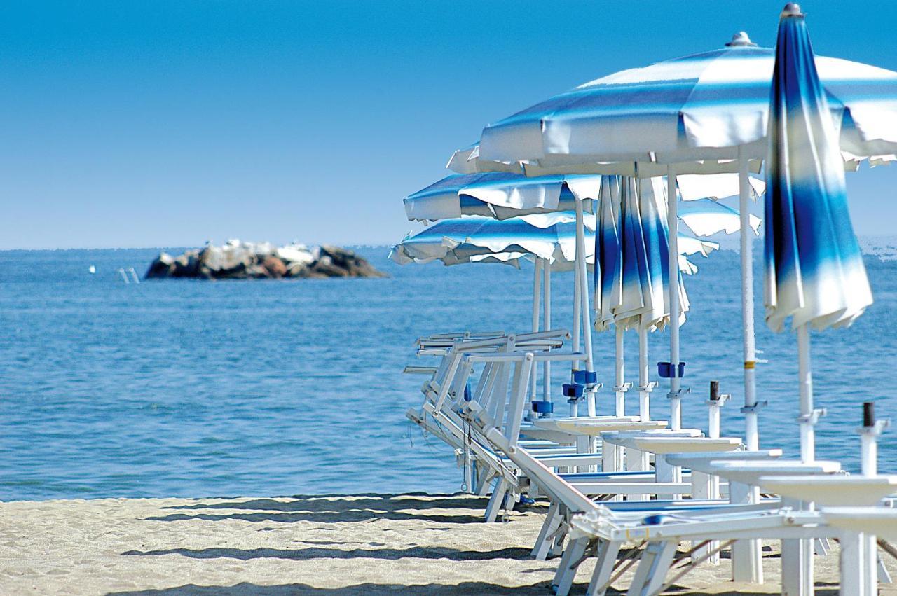 Hotel Villa Rosa تْشيزيناتيكو المظهر الخارجي الصورة