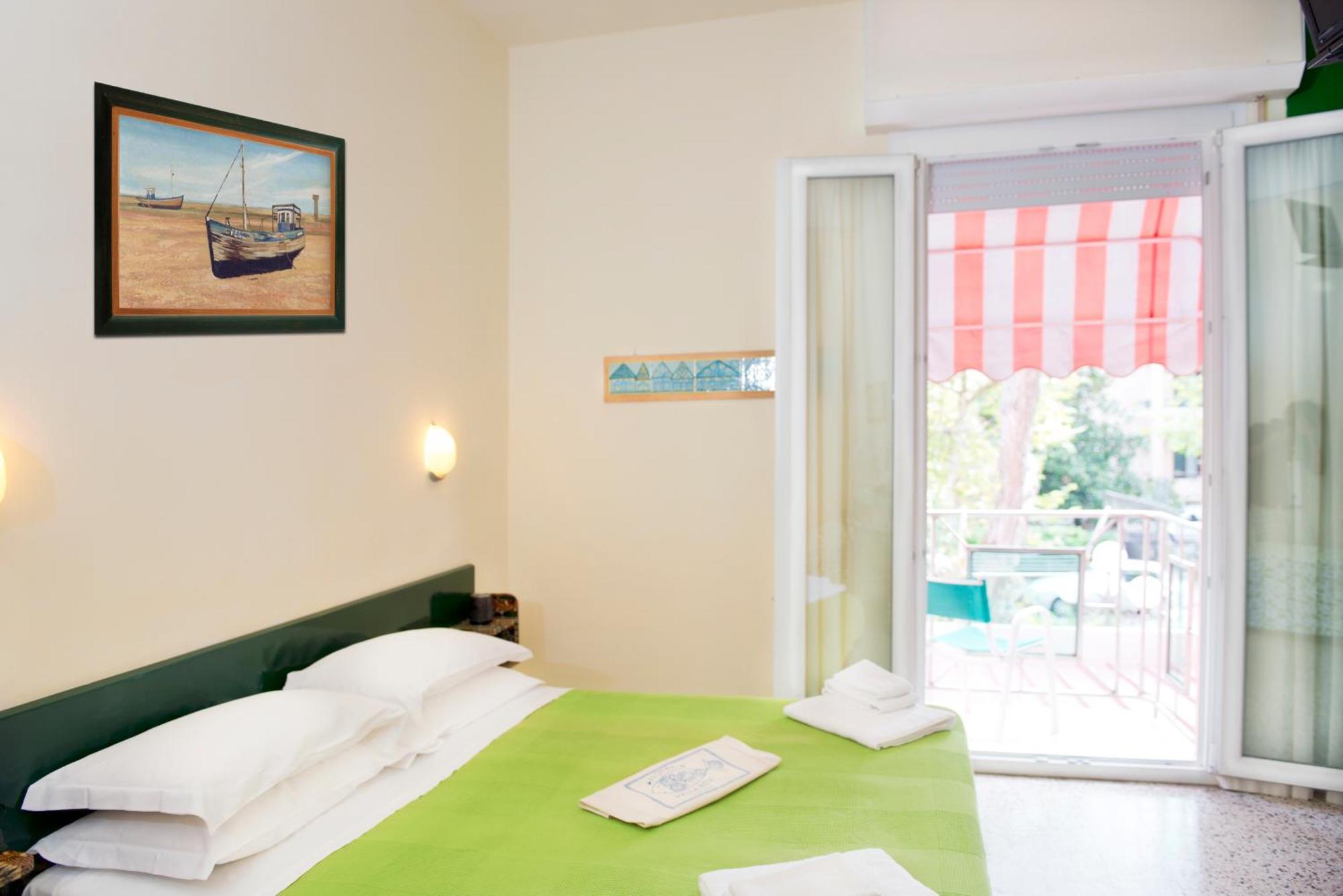 Hotel Villa Rosa تْشيزيناتيكو الغرفة الصورة